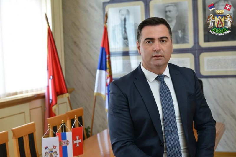 PREDSEDNIK OPŠTINE VRNjAČKA BANjA U KNjIZI „LjUDI ZA SVA VREMENA“