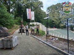 ВИДИКОВАЦ И ПЕШАЧКЕ СТАЗЕ НОВА АМБИЈАНТАЛНА ЦЕЛИНА ЦРКВЕНОГ БРДА