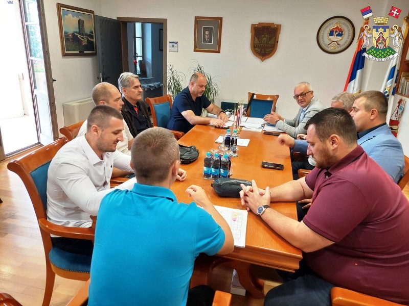 JAČANjE PRIJATELjSKIH VEZA OPŠTINE VRNjAČKA BANjA I VIŠEGRAD