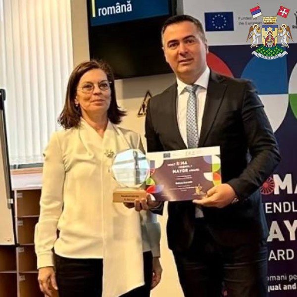 ПРЕДСЕДНИКУ ОПШТИНЕ „MOST ROMA FRIENDLY MAYOR“ НАГРАДА