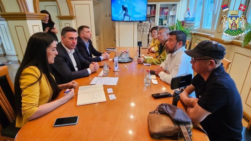 ПУТ КА НОВИМ ПОСЛОВНИМ ПРИЛИКАМА КРОЗ САРАДЊУ СА КИНЕСКИМ ПРЕДСТАВНИЦИМА