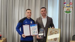 ДОДЕЉЕНЕ НАГРАДЕ НАЈУСПЕШНИЈИМА У СПОРТУ