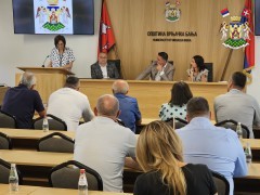 ВАНРЕДНО ЗАСЕДАЊЕ ВЕЋА ВРЊАЧКА БАЊА: РАЗМАТРАНЕ ВАЖНЕ ОДЛУКЕ У ОБЛАСТИ ФИНАНСИЈА, ИНФРАСТРУКТУРЕ И РАЗВОЈА РУРАЛНОГ ТУРИЗМА