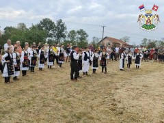 ОСВЕЋЕН КРСТ И ЗЕМЉИШТЕ ЗА ИЗГРАДЊУ ХРАМА У ПОДУНАВЦИМА
