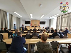 ДОДЕЉЕНО 14 ПАКЕТА ПОДРШКЕ ЗА САМОЗАПОШЉАВАЊЕ НЕЗАПОСЛЕНИМ ЛИЦИМА 