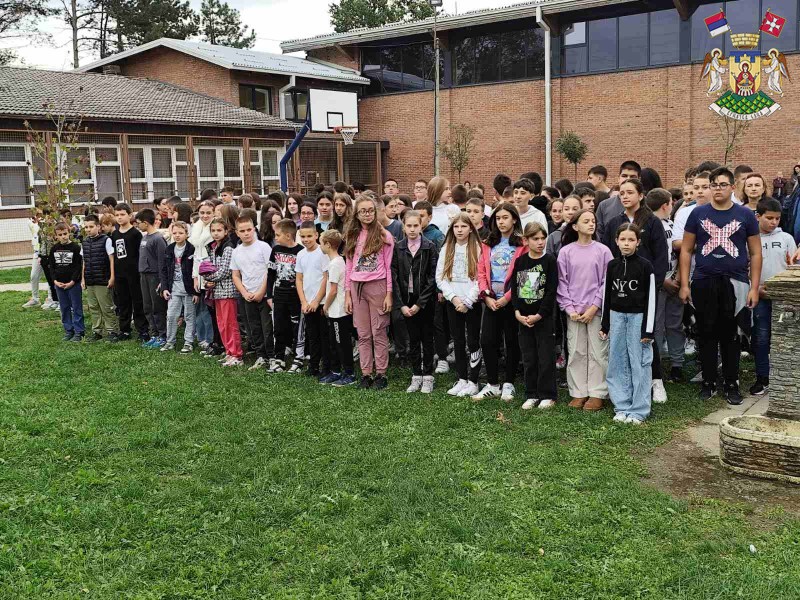 ЕДУКАЦИЈА НАЈМЛАЂИХ И ПОКАЗНА ВЕЖБА ЕВАКУАЦИЈЕ У СЛУЧАЈУ ЗЕМЉОТРЕСА