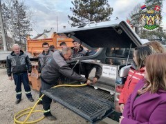 НОВА ОПРЕМА ЗА ЈАЧАЊЕ ОТПОРНОСТИ: МЕСНЕ ЗАЈЕДНИЦЕ НОВО СЕЛО И ОТРОЦИ СПРЕМНИЈЕ ЗА РЕАГОВАЊЕ У СЛУЧАЈУ ПРИРОДНИХ НАПОГОДА