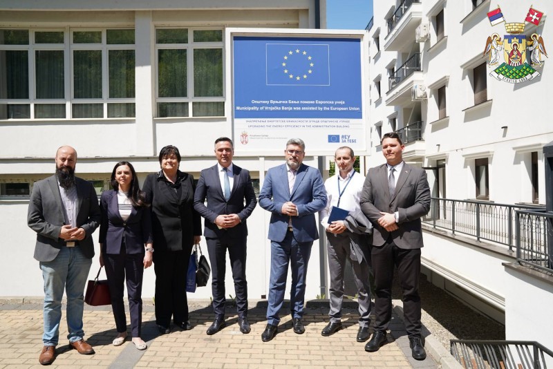 МИНИСТАР ЗА ЕВРОПСКЕ ИНТЕГРАЦИЈЕ НЕМАЊА СТАРОВИЋ ПОСЕТИО ВРЊАЧКУ БАЊУ