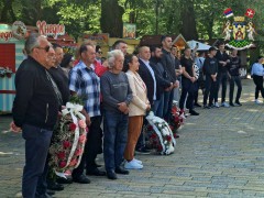 ОДРЖАНА СВЕЧАНОСТ ПОВОДОМ ДАНА ПОБЕДЕ И 80. ГОДИШЊИЦЕ ПОБЕДЕ НАД ФАШИЗМОМ 
