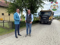 ПОЧЕЛА РЕКОНСТРУКЦИЈА ПУТА У СЕЛУ ВРЊЦИ