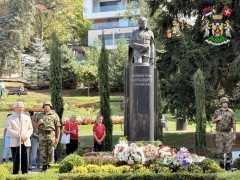 ОБЕЛЕЖЕН ДАН СРПСКОГ ЈЕДИНСТВА, СЛОБОДЕ И НАЦИОНАЛНЕ ЗАСТАВЕ И ДАНА ПРОБИЈА СОЛУНСКОГ ФРОНТА