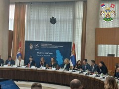НАСТАВАК УСПЕШНЕ САРАДЊЕ ВРЊАЧКЕ БАЊЕ И КОМЕСАРИЈАТА ЗА ИЗБЕГЛИЦЕ - ПОТПИСАНИ НОВИ УГОВОРИ