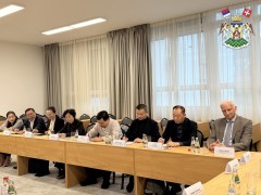 ДЕЛЕГАЦИЈА КИНЕСКОГ ОКРУГА ЂИНГ’АН У ВРЊАЧКОЈ БАЊИ - НОВА ЕРА САРАДЊЕ И КУЛТУРНЕ РАЗМЕНЕ