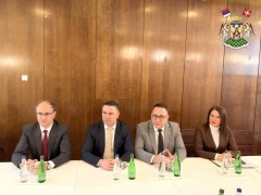 ПРЕДСЕДНИК ВЛАДЕ СРБИЈЕ У РАДНОЈ ПОСЕТИ ВРЊАЧКОЈ БАЊИ