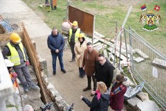 УЛАГАЊА У ИНФРАСТРУКТУРУ И КУЛТУРНО НАСЛЕЂЕ: НАЧЕЛНИК РАШКОГ УПРАВНОГ ОКРУГА ОБИШАО ВРЊАЧКЕ ИНВЕСТИЦИЈЕ