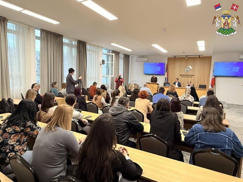 ПАНЕЛ И РАДИОНИЦЕ О ТРЕНДОВИМА У ТУРИСТИЧКОМ ПОСЛОВАЊУ