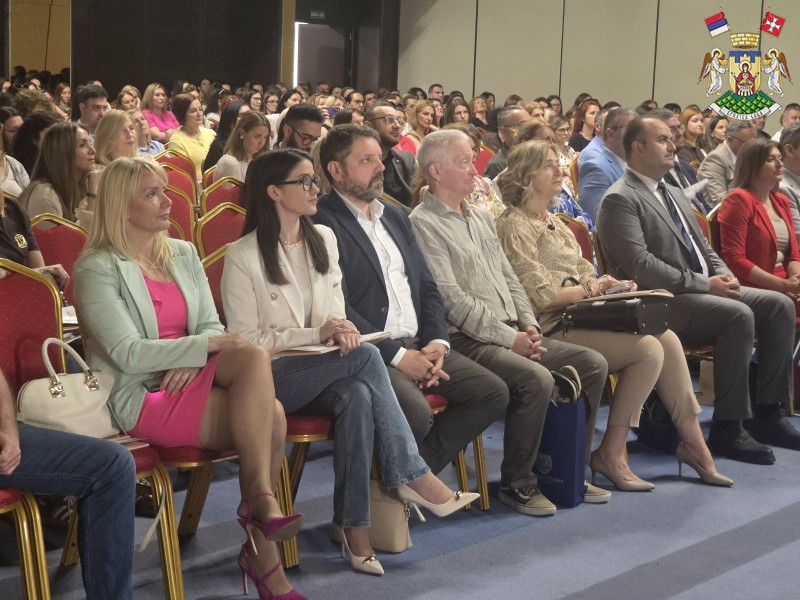 ОТВОРЕН СТРУЧНИ СКУП О УНАПРЕЂЕЊУ СИСТЕМА СОЦИЈАЛНЕ ЗАШТИТЕ