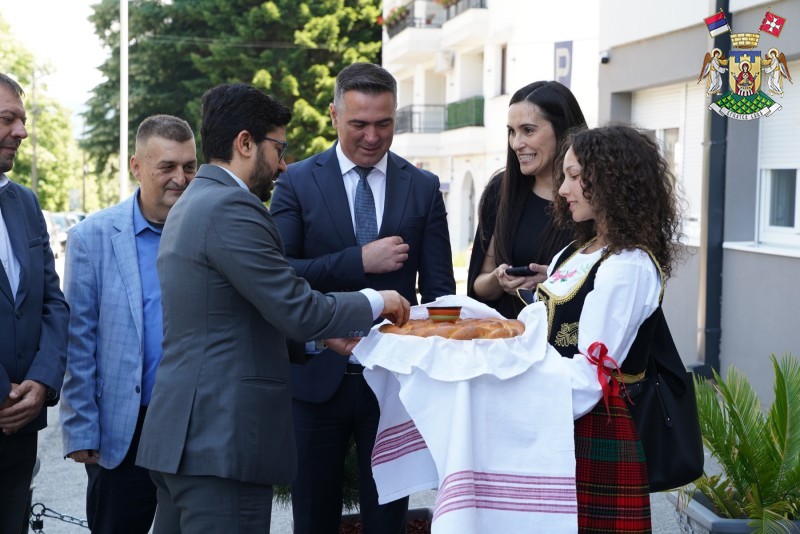 АМБАСАДОР ИНДИЈЕ У ЗВАНИЧНОЈ ПОСЕТИ ВРЊАЧКОЈ БАЊИ
