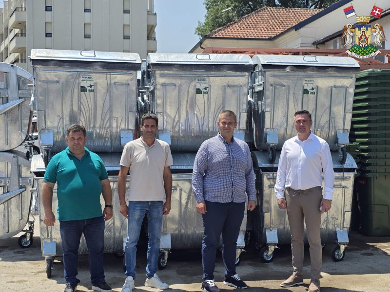 НОВА ОПРЕМА ЗА ЧИСТИЈУ И УРЕЂЕНИЈУ ВРЊАЧКУ БАЊУ