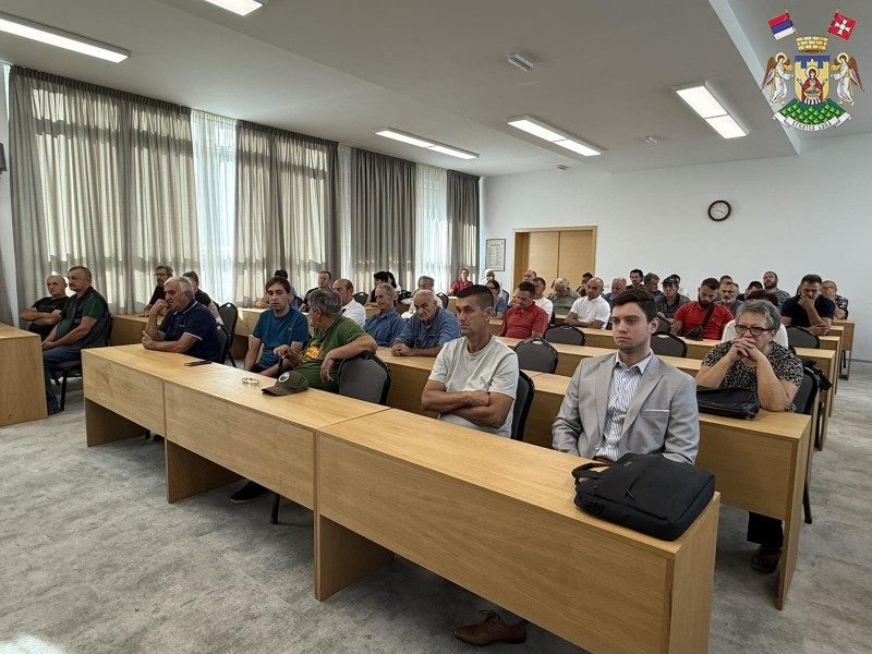 ПОДСТИЦАЈ ПОЉОПРИВРЕДНИЦИМА – ЗА УЛАГАЊА У ГАЗДИНСТВА 9,5 МИЛИОНА ДИНАРА