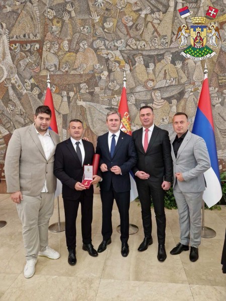 КАРАЂОРЂЕВА ЗВЕЗДА ЗА ПОЛА ВЕКА ФИЛМСКИХ ПРИЧА