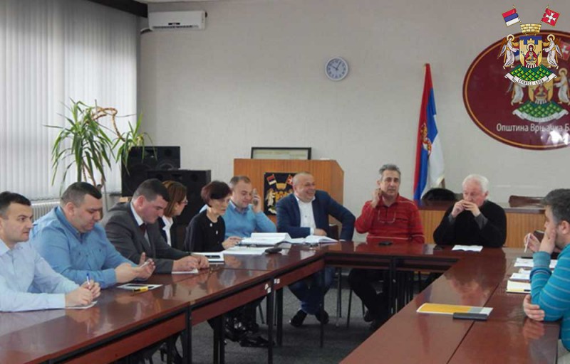 ДОНЕТА ОДЛУКА - БИСТА ПАВЛА МУТАВЏИЋА КОД НОВЕ ЦРКВЕ